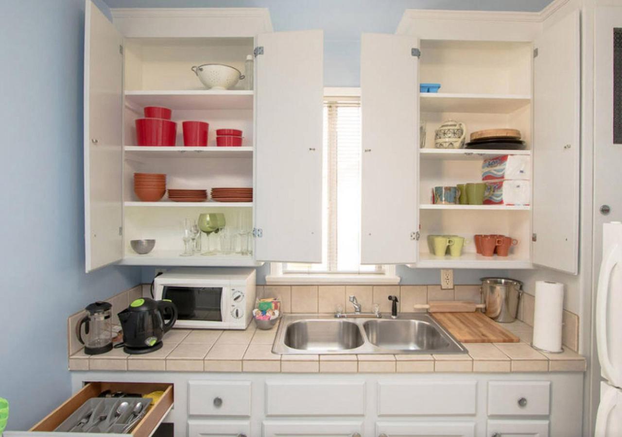 דירות The Burbank Sanctuary - Be Pampered - Full Kitchen מראה חיצוני תמונה
